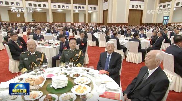 今年的国庆招待会<strong></p>
<p>万科a股票</strong>，有几个重要信息