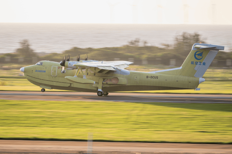 全球首个、关键突破 国庆假期大国重器捷报频传