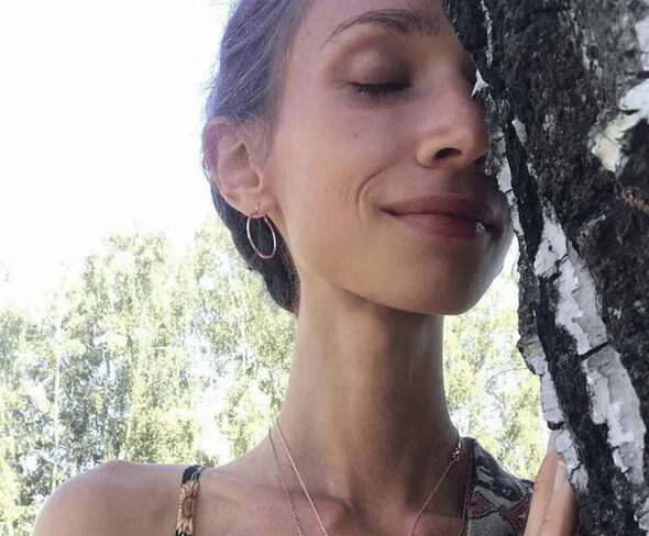 坚持只吃水果8年<strong></p>
<p>中油资本股票</strong>，27岁波兰女子巴厘岛酒店去世：体重仅22公斤，指甲变黄牙齿腐烂