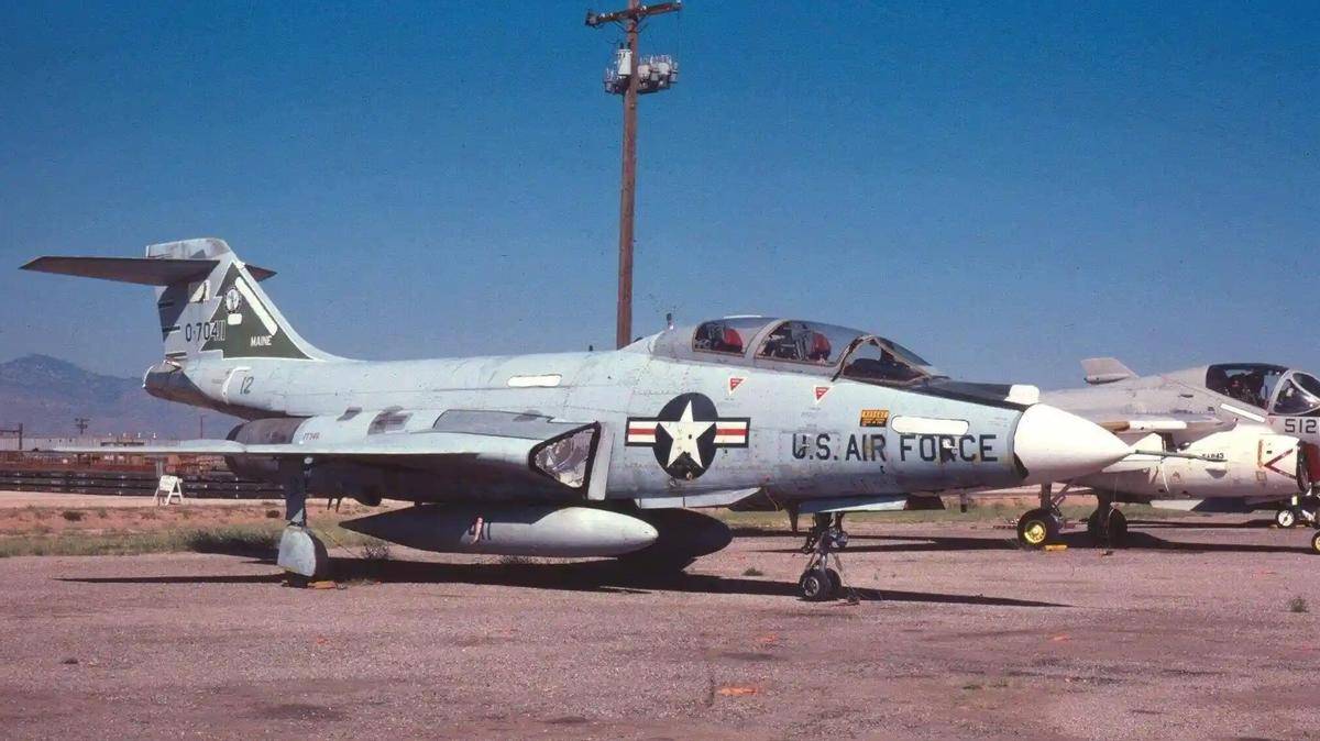 歼50和歼36<strong></p>
<p>中油资本股票</strong>,就是正牌六代机!美国质疑没完了?六代标准由中国人定