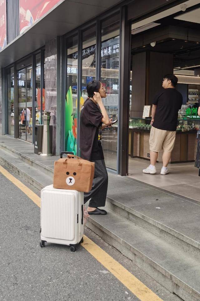 3900美元<strong></p>
<p>中油资本股票</strong>,金价再突破!黄金周深圳“旅游+淘金”火了