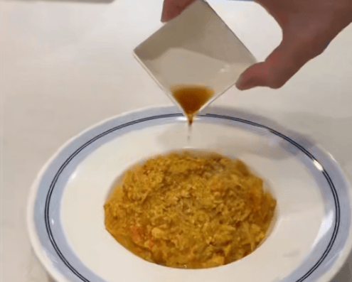 知名男歌手突然现身陌生人婚礼<strong></p>
<p>中油资本股票</strong>，并随礼999元！