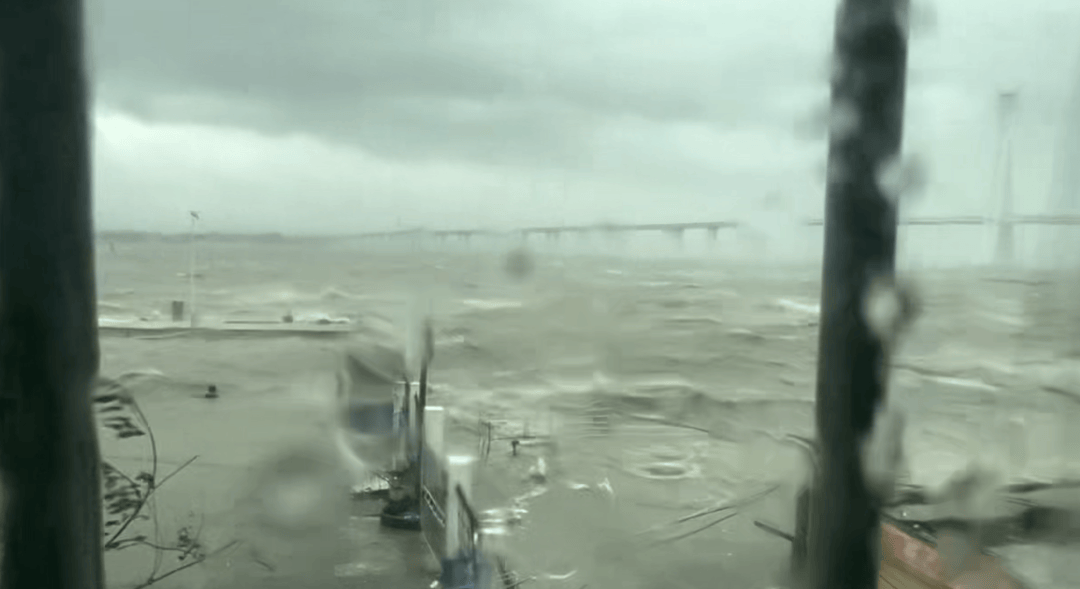 突发！海水倒灌<strong></p>
<p>中油资本股票</strong>，涌上路面，多地紧急宣布"五停"！又有新台风生成