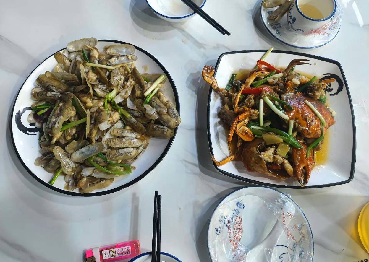 惠州一餐厅两个菜收661元<strong></p>
<p>法拉第未来股票</strong>，顾客投诉后称已获退款400元，官方回应