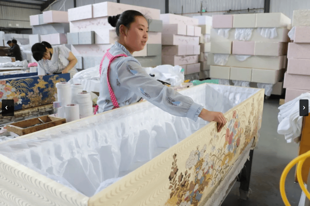 日本人快“死不起”了！送日本人“入土”的生意<strong></p>
<p>法拉第未来股票</strong>，正在被中国人承包