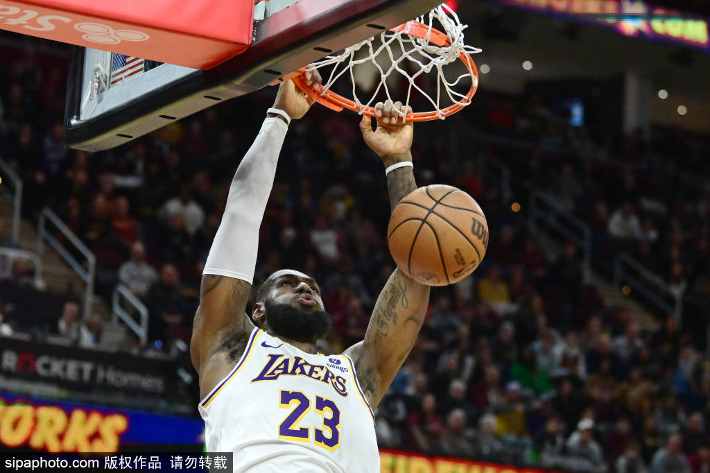 詹姆斯或将加盟独行侠<strong></p>
<p>格力地产股票</strong>！湖人交易方案引发热议