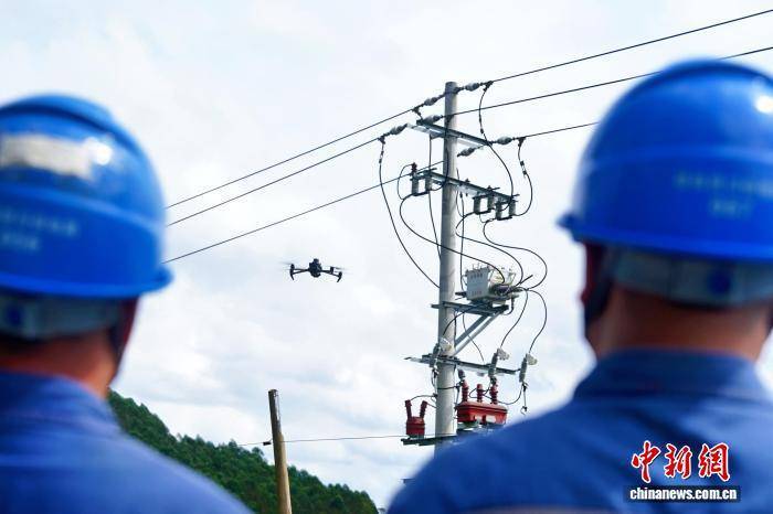 广西近九成受台风“麦德姆”影响用户恢复用电