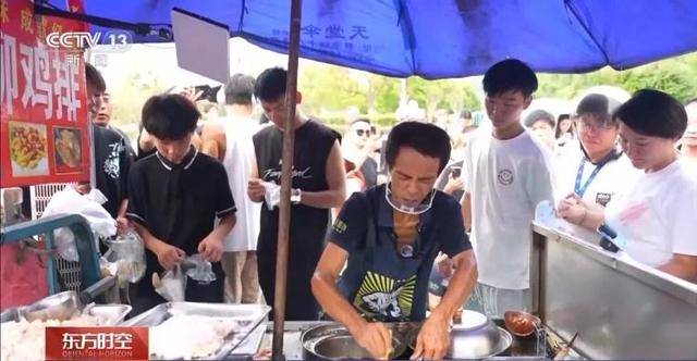 鸡排哥上央视了<strong></p>
<p>王府井股票</strong>,又爆金句:要想抓住胃,先得抓住心