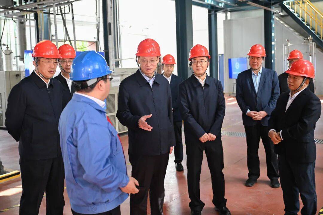 新任辽宁省委书记许昆林<strong></p>
<p>王府井股票</strong>,到大连调研