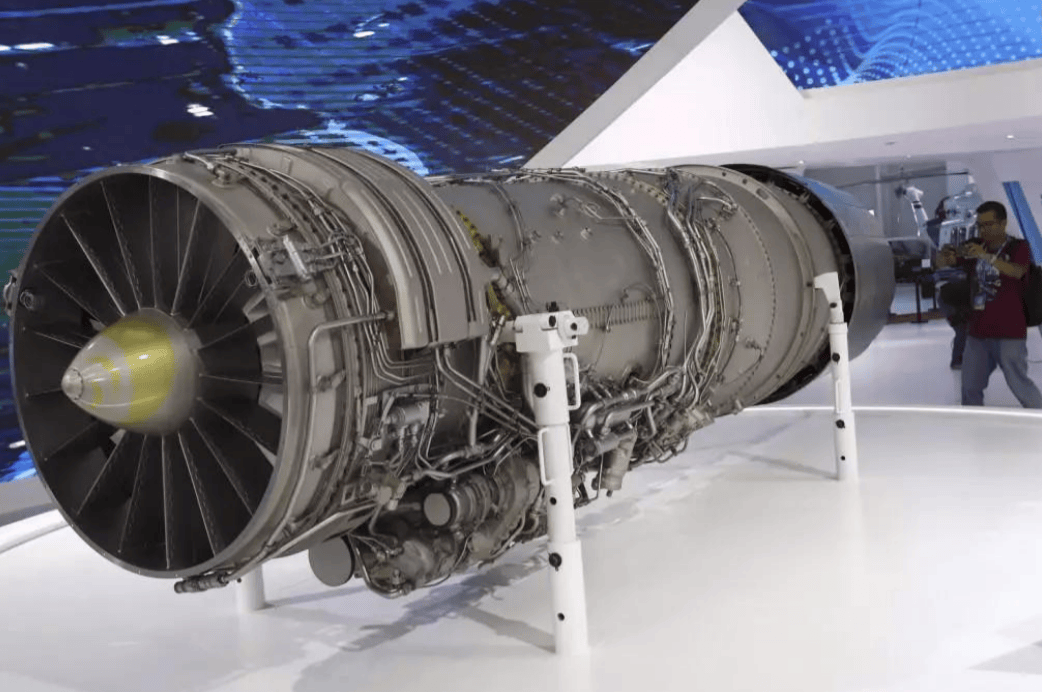 央视官宣好消息:歼35已装国产发动机<strong></p>
<p>王府井股票</strong>,超材料技术全球独有!