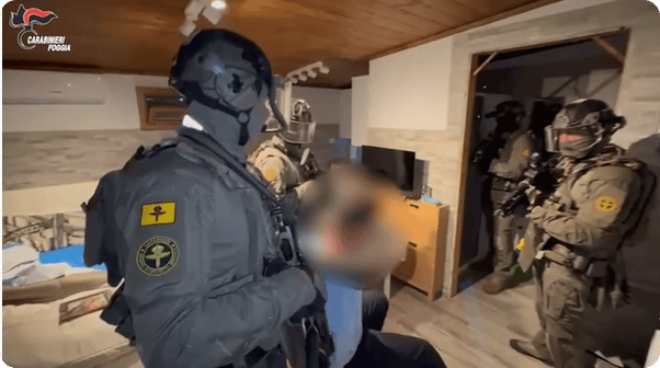 凯特患癌竟因辉瑞疫苗?伦敦4万被盗手机直飞香港<strong></p>
<p>王府井股票</strong>,比贩毒暴利产业链曝光…