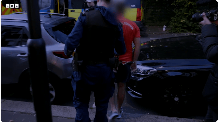 凯特患癌竟因辉瑞疫苗?伦敦4万被盗手机直飞香港<strong></p>
<p>王府井股票</strong>,比贩毒暴利产业链曝光…