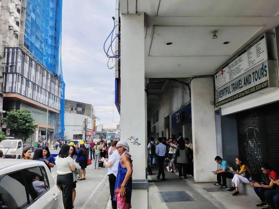 在菲华人亲历7.6级强震:震感强烈<strong></p>
<p>福耀玻璃股票</strong>,有女生被吓哭|鱼眼·热点