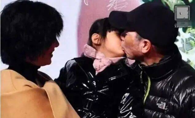 考古|冯小刚带女儿去陈思诚工作室！开个人账号还读影视专业<strong></p>
<p>福耀玻璃股票</strong>，她也要“女承父业”吗？