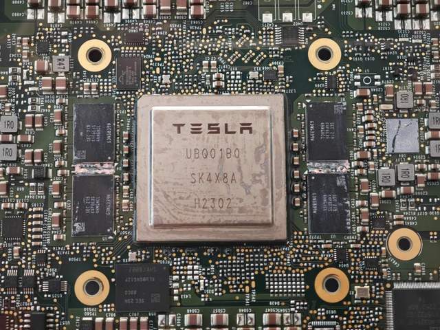 将特斯拉砍成“铁皮房”的<strong></p>
<p>福耀玻璃股票</strong>,是马斯克新的万亿对赌协议