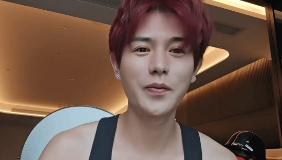 “网红”童锦程官宣恋情：谈恋爱真的很甜<strong></p>
<p>福耀玻璃股票</strong>！