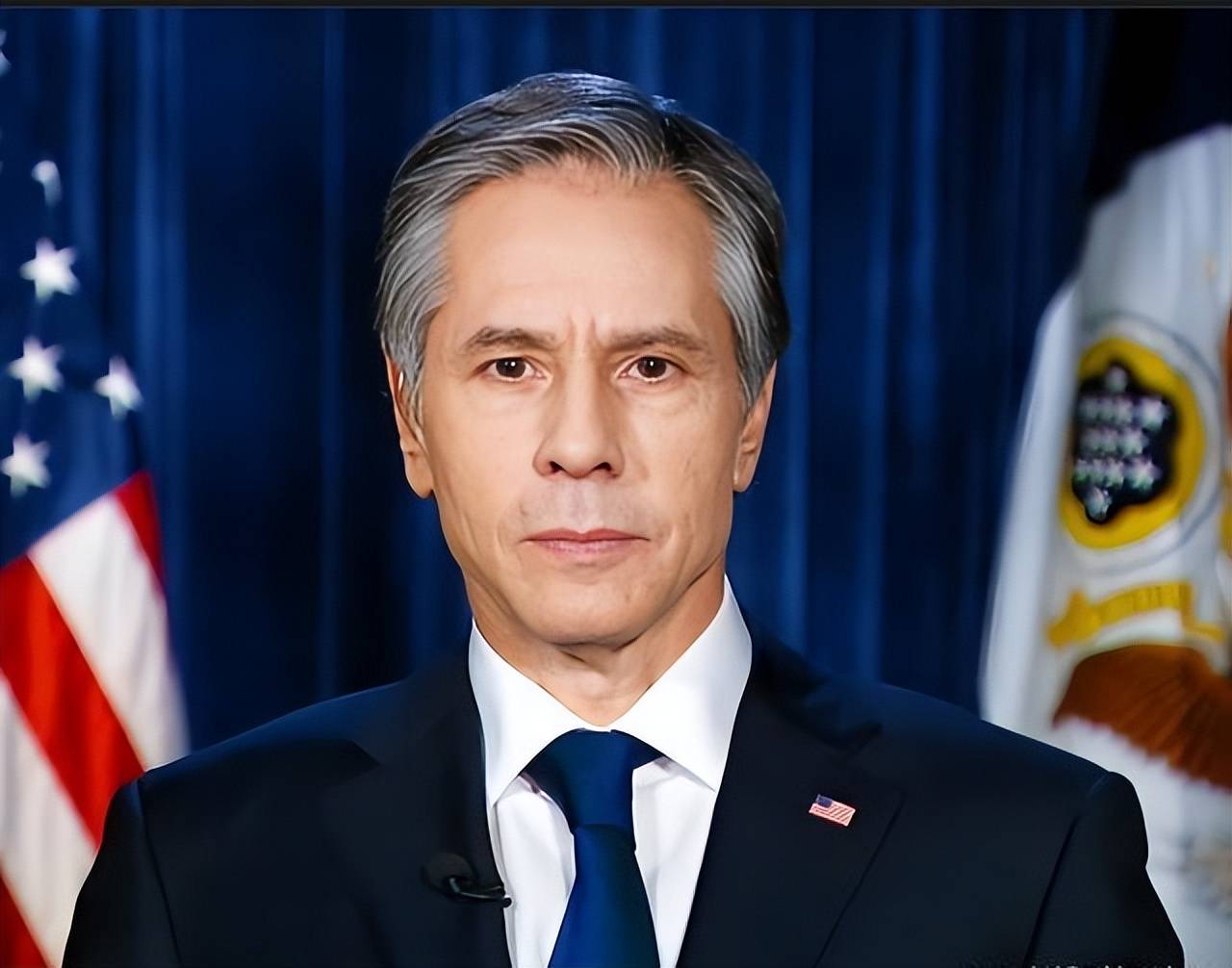 中国升级稀土管制<strong></p>
<p>宁波银行股票</strong>，万万没想到，ASML的EUV光刻机，这次被中国卡住脖子了