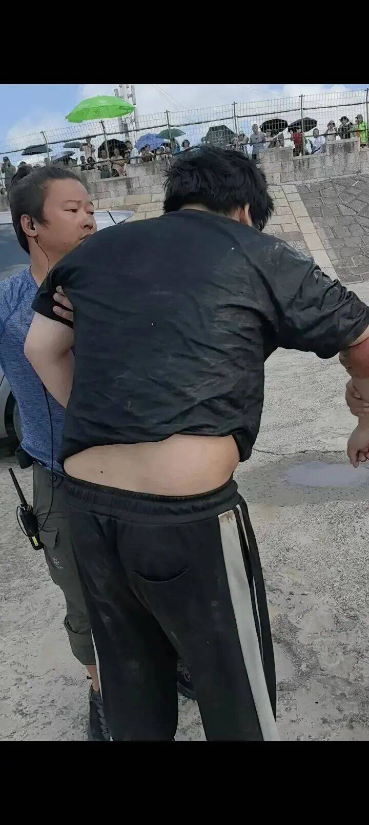 230斤重小伙酒后落水<strong></p>
<p>宁波银行股票</strong>，漂浮7小时终获救……