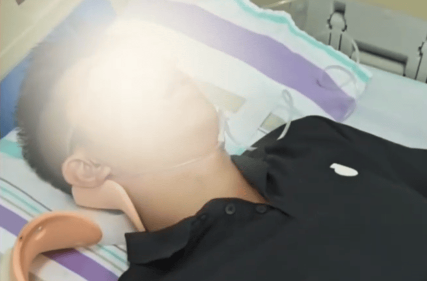 女司机撞到未拴绳的狗<strong></p>
<p>宁波银行股票</strong>，同车男子遭狗主人亲友围殴！警方通报