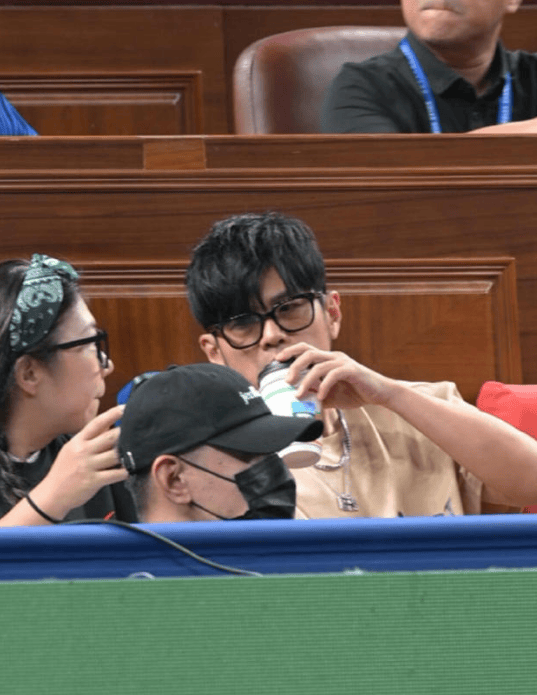 考古|昆凌现身暴瘦变化大!7年剖腹产下3娃<strong></p>
<p>宁波银行股票</strong>,从“打工妹”到“天王嫂”,她的辛苦谁懂