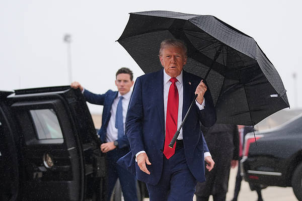 美贸易代表：对中方反击感到意外<strong></p>
<p>宁波银行股票</strong>，想打电话被拒了