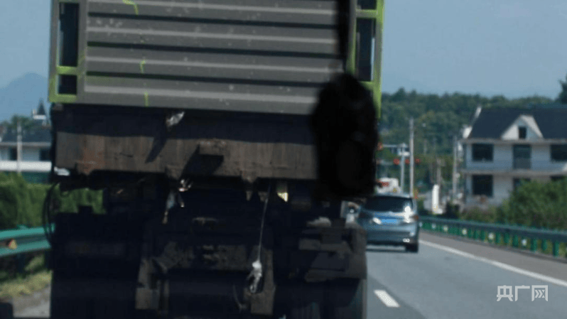 中央安全生产考核巡查组在江西玉山明查暗访发现：客运隐患突出<strong></p>
<p>facebook股票</strong>，垃圾清运车问题频发