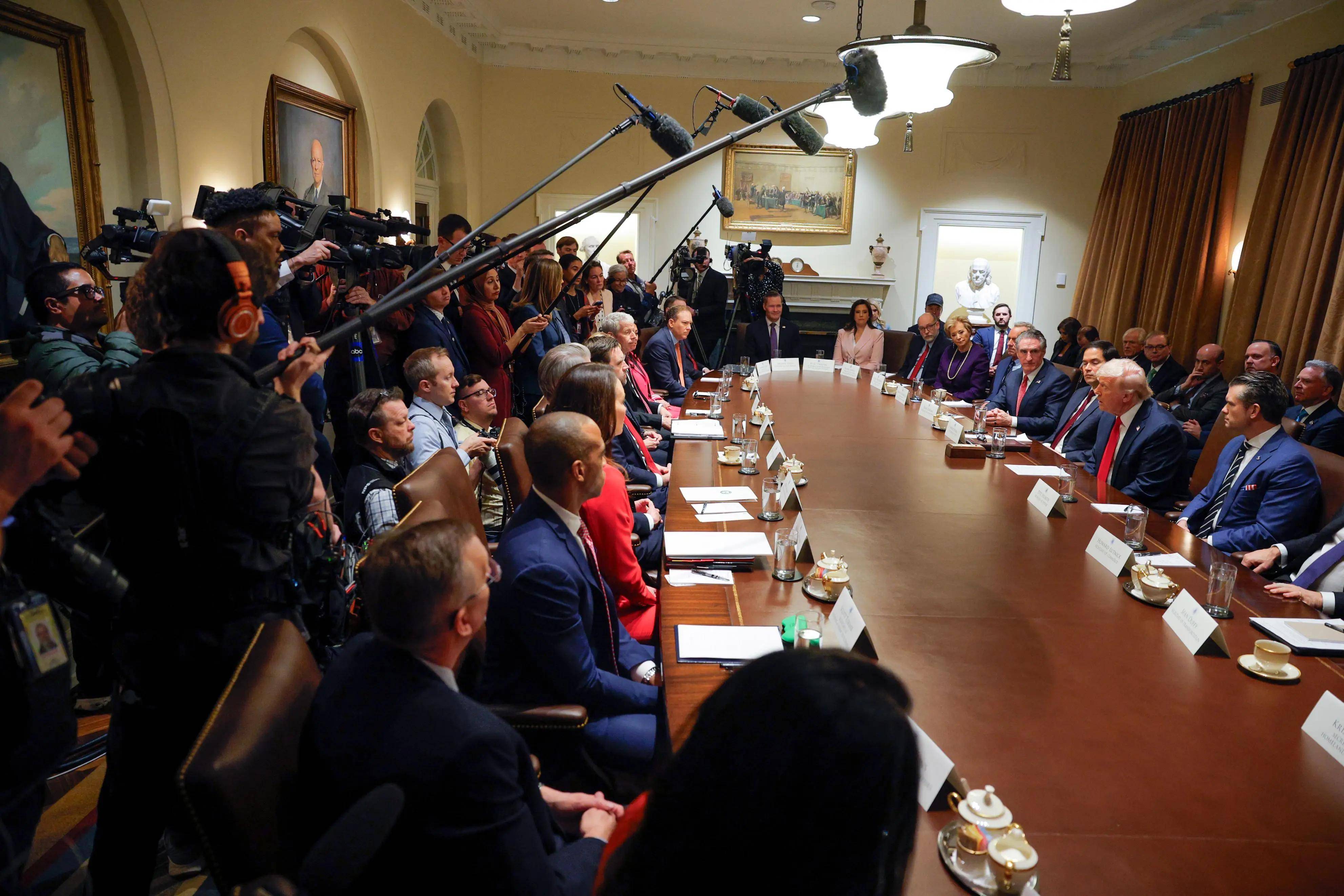 零时零分<strong></p>
<p>金安国纪股票</strong>，中方反制准时开始，美财长通知中国，100%关税可以撤回