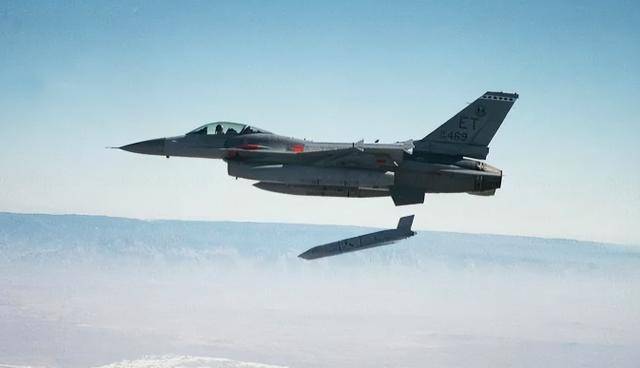 俄白唱了出双簧：要借特朗普之手<strong></p>
<p>金安国纪股票</strong>，将援乌战斧计划悄悄扼杀！