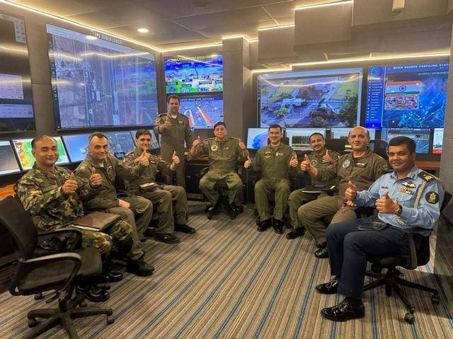 印尼豪掷90亿美元买歼-10<strong></p>
<p>华友钴业股票</strong>,不止看中战机,中械作战体系也来一套