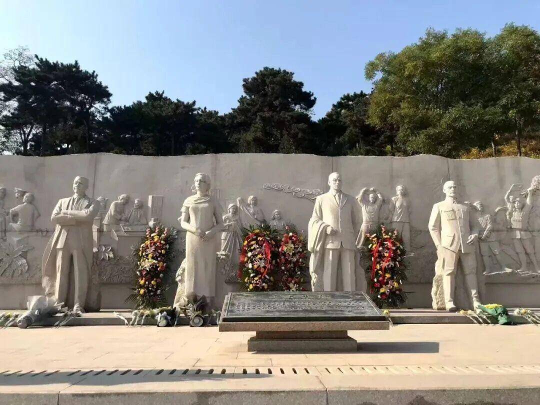 《沉默的荣耀》总编剧人民日报撰文：能感动我们<strong></p>
<p>华友钴业股票</strong>，也一定能打动观众