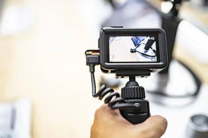 硬刚“背刺”争议<strong></p>
<p>华友钴业股票</strong>,大疆为何主动降价?