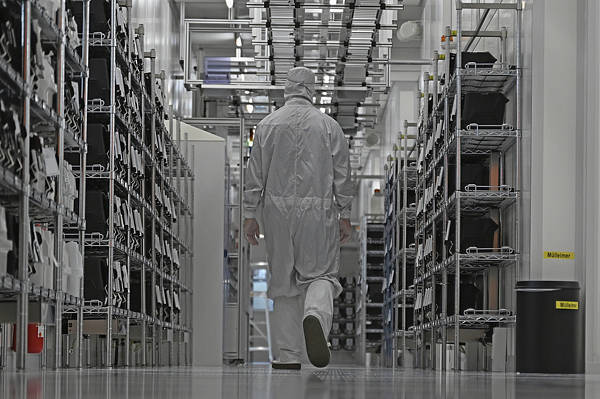 荷兰经济事务部大臣透露“将在几天内与中方会面”<strong></p>
<p>网易股票</strong>,但仍在狡辩