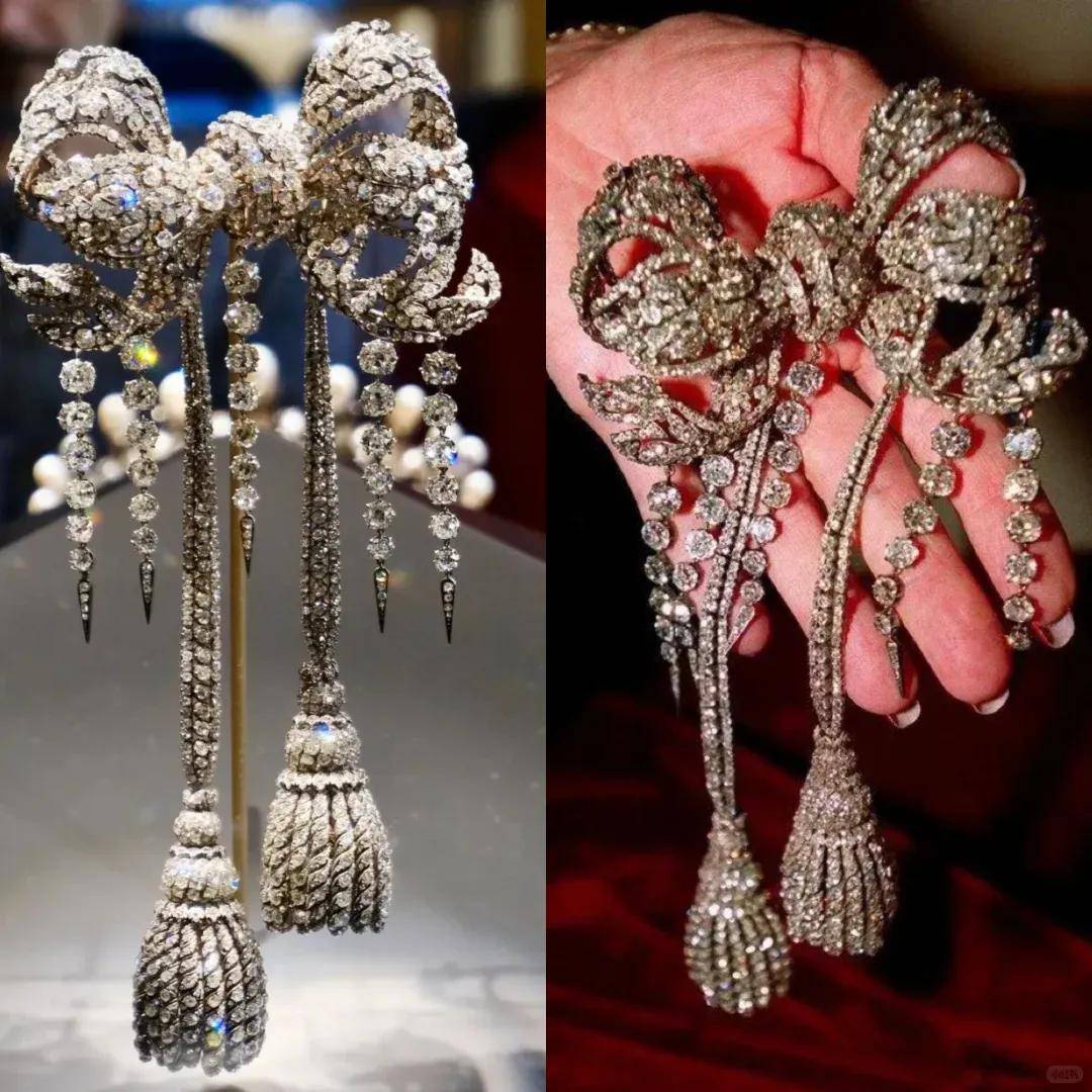 卢浮宫被盗的珠宝中<strong></p>
<p>贝因美股票</strong>,有拿破仑送给妻子的爱情信物