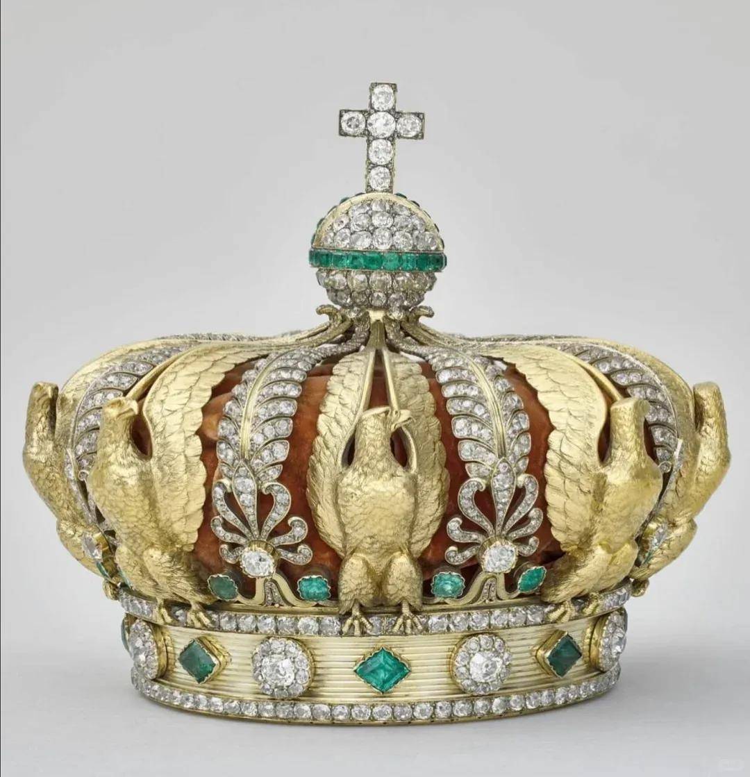 卢浮宫被盗的珠宝中<strong></p>
<p>贝因美股票</strong>,有拿破仑送给妻子的爱情信物