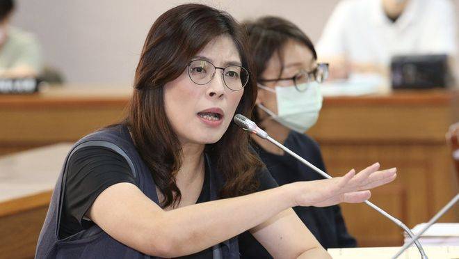 国民党新主席郑丽文<strong></p>
<p>股票指数</strong>，能在马英九基础上继续推进统一吗？