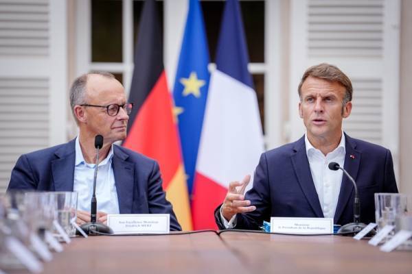 “德法支持欧盟对华贸易强硬<strong></p>
<p>股票指数</strong>，德国提议：考虑动用‘核选项’”