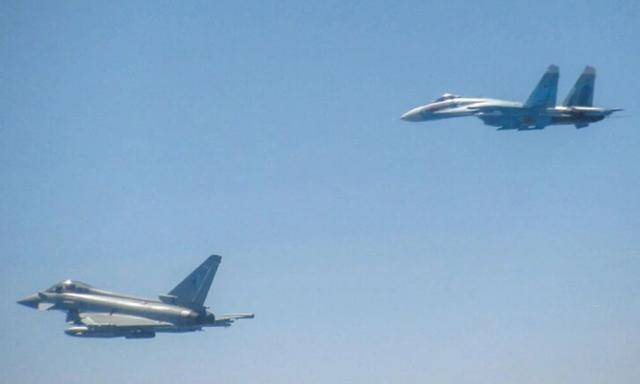 普京拒绝后<strong></p>
<p>海澜之家股票</strong>，特朗普叫停普特会！12国倒戈，泽连斯基决定停火？