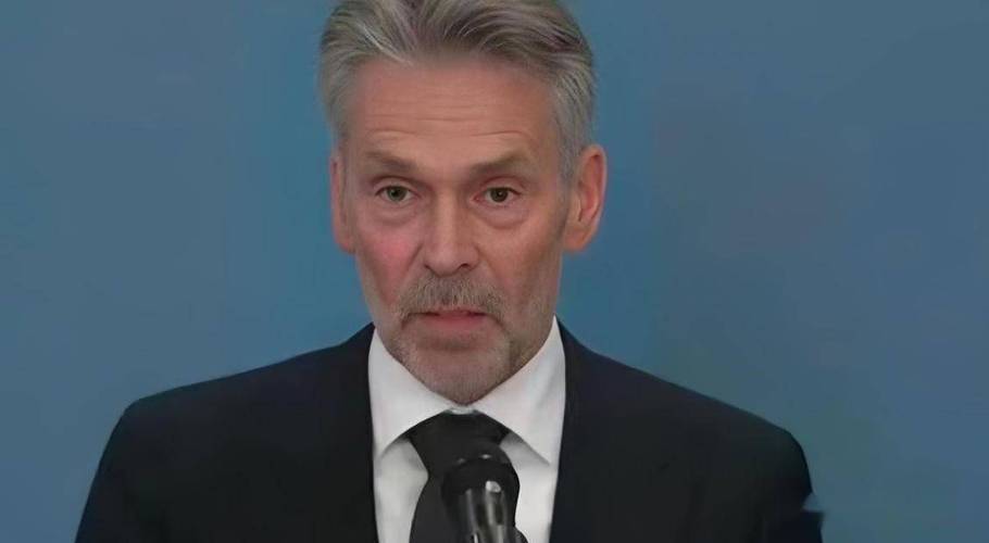 荷兰慌了<strong></p>
<p>君正集团股票</strong>，安世中国已恢复供货，但有一个条件，必须用人民币结算！