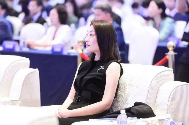 宗馥莉“心腹”祝丽丹离职<strong></p>
<p>昆仑万维股票</strong>!曾是娃哈哈核心高管