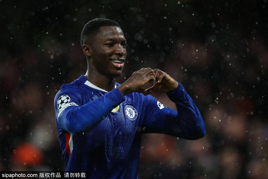 观战台：利物浦战苦主+阿森纳争八连胜 拜仁冲14连胜