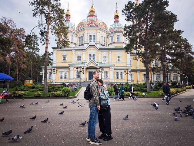 青年说 | 到中亚<strong></p>
<p>延华智能股票</strong>，奔赴一场激动人心的“探秘”