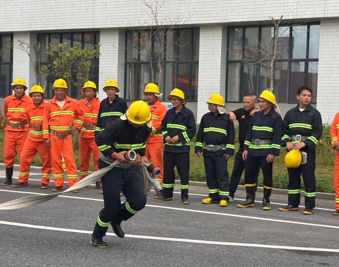 训考结合砺精兵<strong></p>
<p>延华智能股票</strong>！高新区微型消防站技能培训暨考核顺利举行