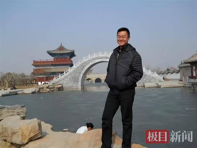 痛心!王波在武汉不幸去世<strong></p>
<p>中国卫星股票</strong>,年仅43岁