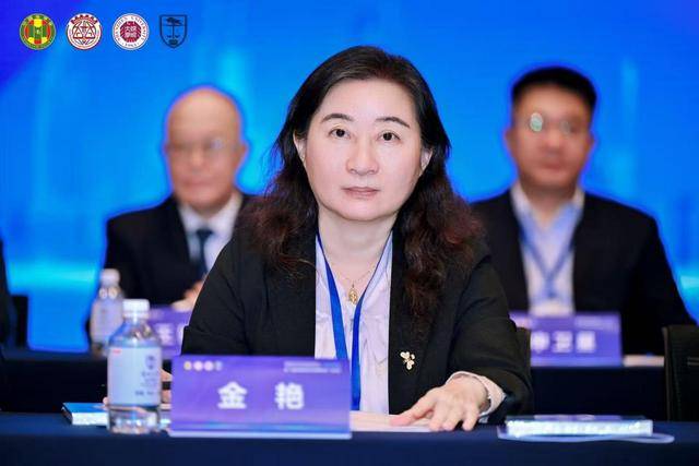 构建中国特色法学教育体系<strong></p>
<p>中国卫星股票</strong>，这场高规格学术研讨会在深圳举办