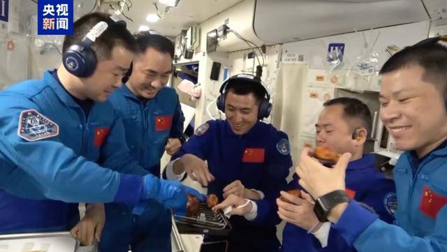 太空烧烤？？来看航天员们的“吃饭历程”<strong></p>
<p>生益科技股票</strong>！