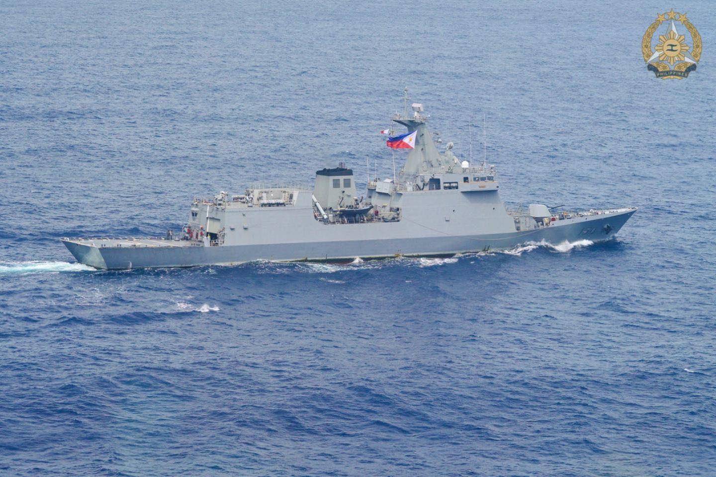 美军再度遭遇耻辱时刻:中国海军6艘战舰包围<strong></p>
<p>蓝思科技股票</strong>,815舰插入南海演习