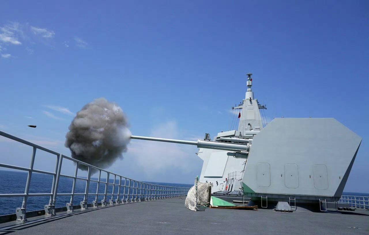 美军再度遭遇耻辱时刻:中国海军6艘战舰包围<strong></p>
<p>蓝思科技股票</strong>,815舰插入南海演习