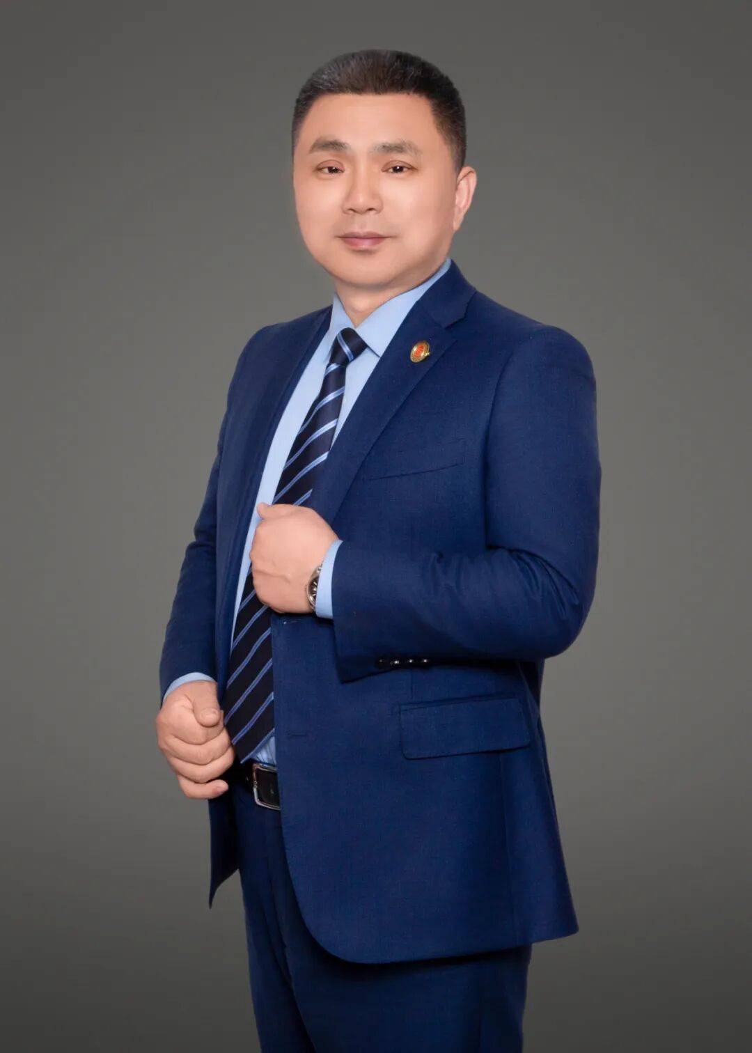 二姐夫帮忙装修房子<strong></p>
<p>蓝思科技股票</strong>,铺瓷砖后卷走3万多装修款,这是违约还是诈骗?