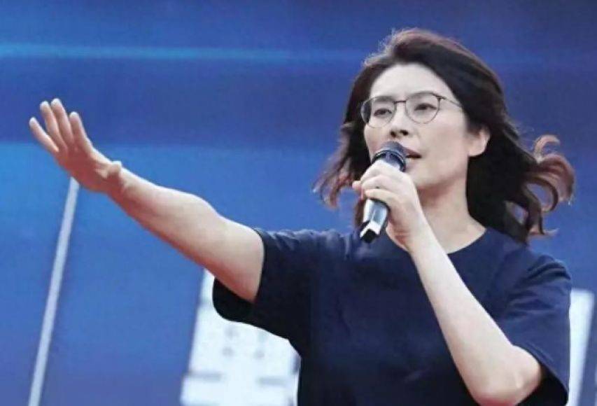 两岸统一众望所归!台湾岛内掀起入党潮<strong></p>
<p>蓝思科技股票</strong>,869人加入国民党,洪秀柱出面促统,果然没让大陆失望!