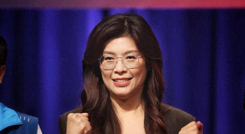 郑丽文语出惊人<strong></p>
<p>蓝思科技股票</strong>,喊出了“武力保台”,到底意味着什么?